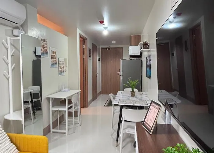 Отель Chevlex Casa Near Mall Of Манила